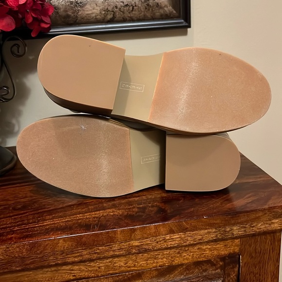 Steve Madden Cabell Bootie in Bone, Size 7 - Picture 12 of 16